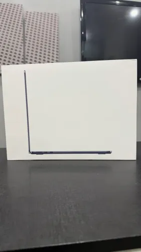 MACBOOK AIR M5 MIDNIGHT "13 16 GB RAM 512 GB SSD NOVO LACRADO DISPONÍVEL
