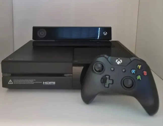 Xbox One + Kinekt - 500gb 