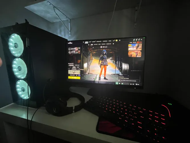 Pc gamer forte e barato pra sair logo