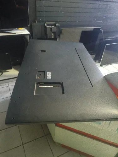 Tv LG 65uq8050 tela quebrada restante ok
