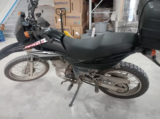 Broz 150 moto de trabalho e casa