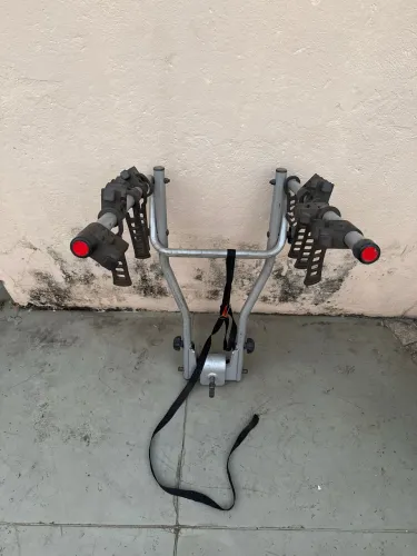 Suporte Thule Hangon para Engate - Capacidade 4 Bikes - Modelo Pendurar (Excelente Estado)