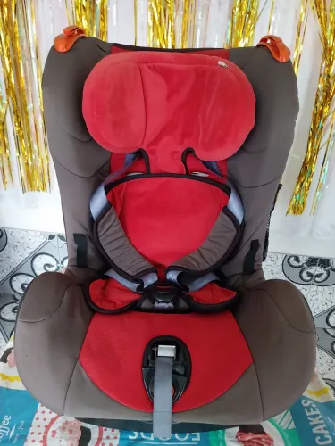 Cadeirinha para Auto Safety 1st Recline Vermelha - Suporta de 0 a 25 Kg
