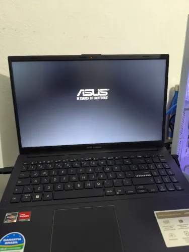ASUS VIVOBOOK 15 Ryzen 5