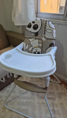 Cadeirinha de alimentação