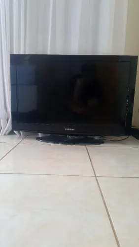 TV Samsung 32" LCD