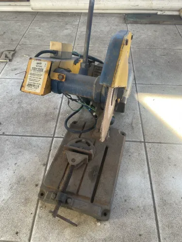 Meia esquadria motor trifásico