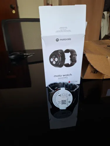 Smart watch motorola special edition com 2 pulseiras. Ac. cartão. Preço sem concorrência