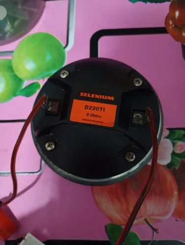 Ti D220 selenniu