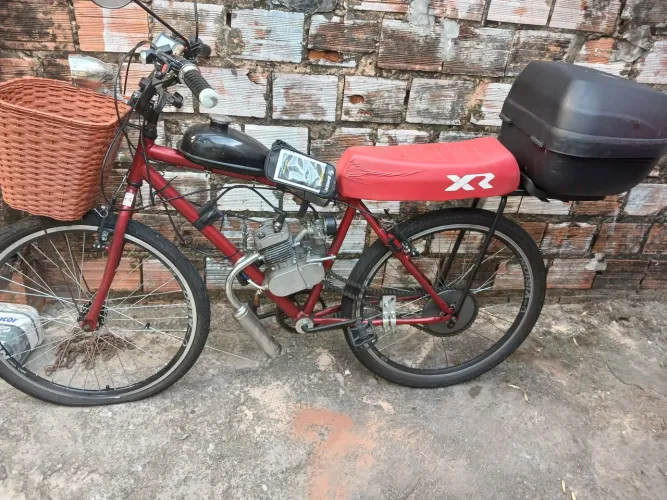 Ola bom dia!! Quero anunciar uma venda de uma bicleta motorizada em perfeito estado.