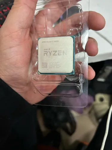 AMD Ryzen 5 2400G