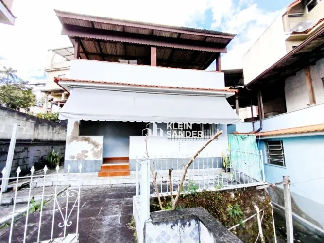 2 Casas no Bairro Bela vista em Olaria. Com terreno de 246m². Área construída de 229m².