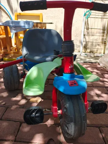 Triciclo bandeirantes