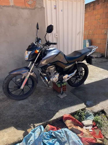 Fan 160 Cinza 2024