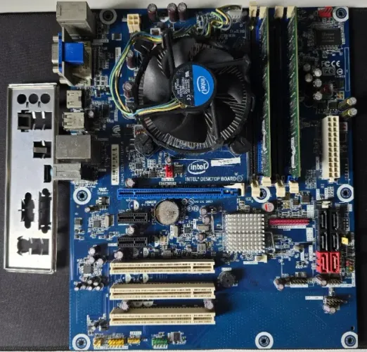 Placa Mãe Intel 1156 + Intel i3 530 + 8gb DDR3