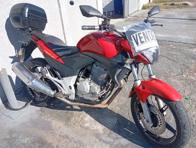 CB 300