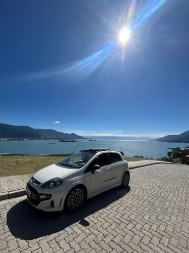 Fiat Punto Blackmotion 1.8 Flex 16V 5P. 2014