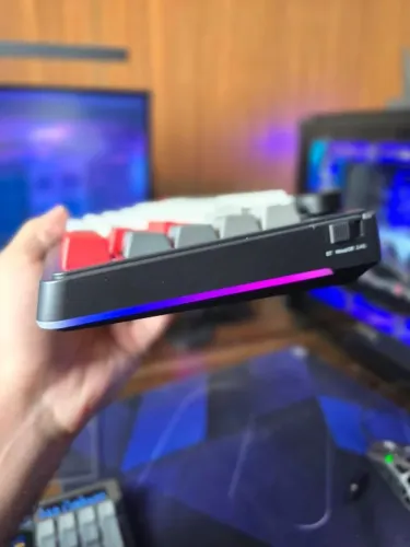 Teclado EPOMAKER EA75MAX + KIT DE KEYCAPS IMPORTADAS