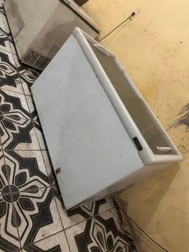 Vendo dois freezer