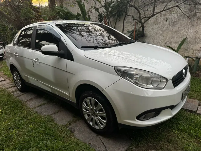 Fiat Grand Siena Attrac. 1.4 EVO F.flex 8V 2015