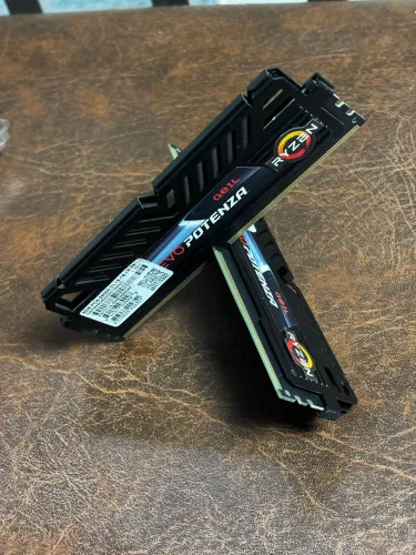 Kit 16GB (2x8GB) DDR4 3000MHz GeIL EVO Potenza