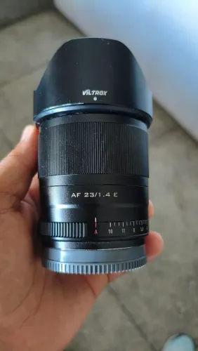 Lente viltrox 23 MM 1.4