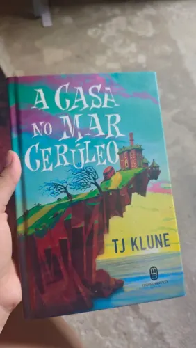 Livro A Casa no Mar Cerúleo