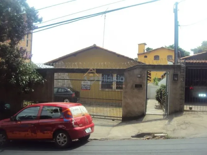 Casa geminada em condominio - Santa Amélia