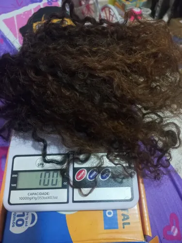 Cabelo humano com pontas mel