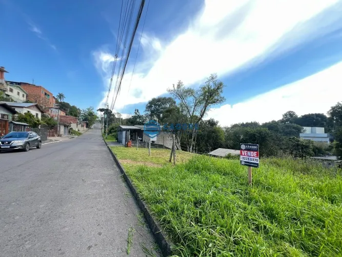 Terreno a venda no bairro Marechal Floriano