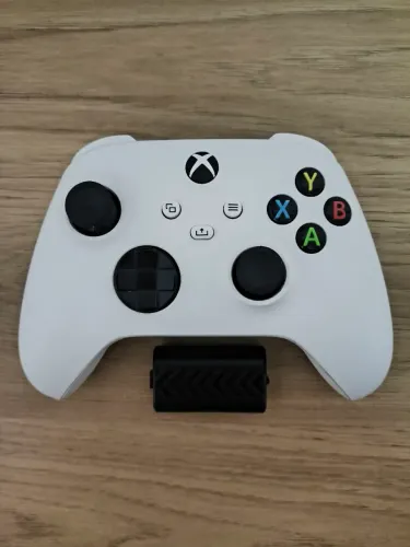 Controle Xbox Series X|S e Xbox One (com bateria)<br>