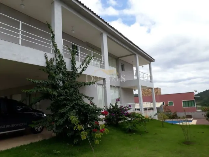 Bela casa com 5 suítes todas com varandas