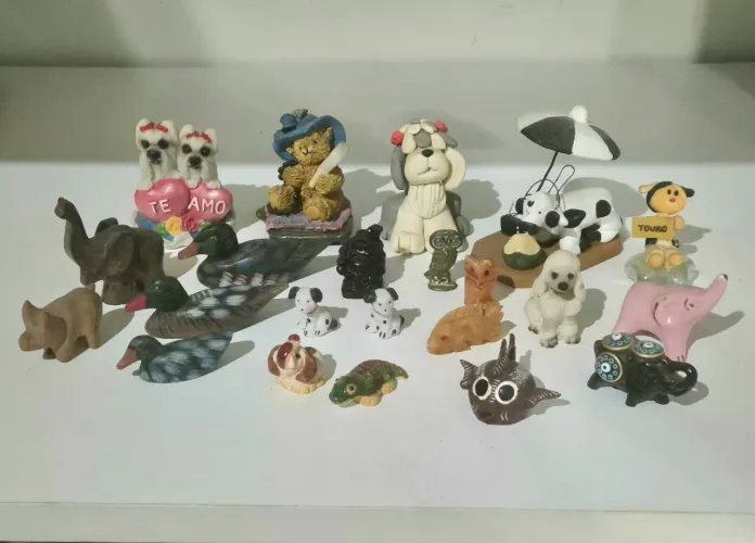 Lote de Bibelôs e Decorações de Mesa Diversas (22 peças)