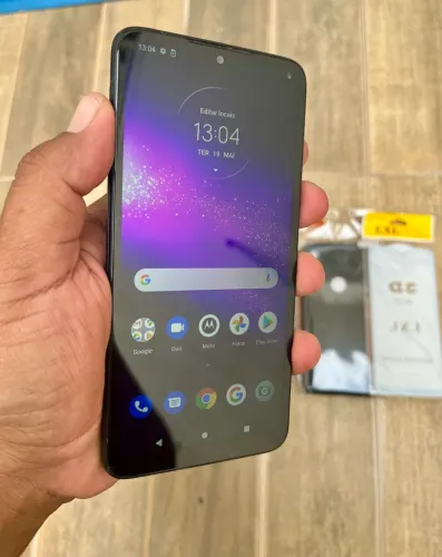 Motorola One Macro 
