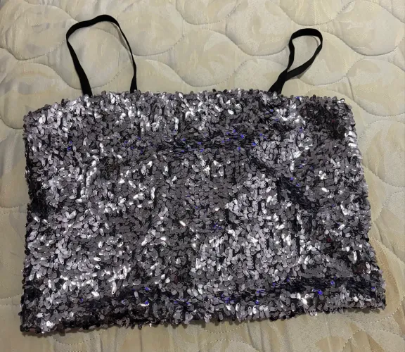 Blusa brilhosa - tamanho M