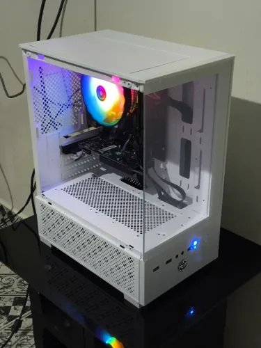 PC Rápido Xeon E3-1230 V2 (I7 3°) + SSD 240GB + 8GB + Fonte 500W