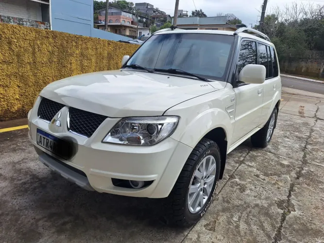 Mitsubishi Pajero TR4 2.0/ 2.0 Flex 16V 4X4 Aut. 2010