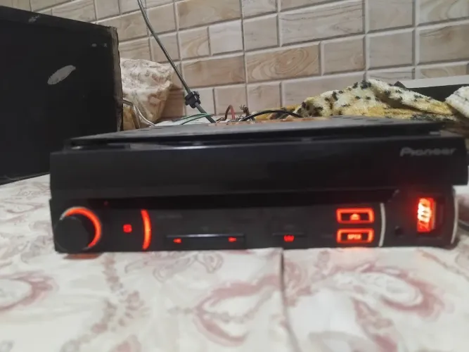 Som pioneer avh 3580dvd retratil 