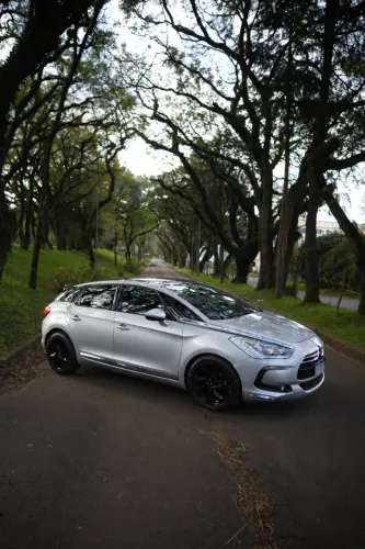 Citroen DS5 1.6 Turbo 16V 5P Aut. 2013