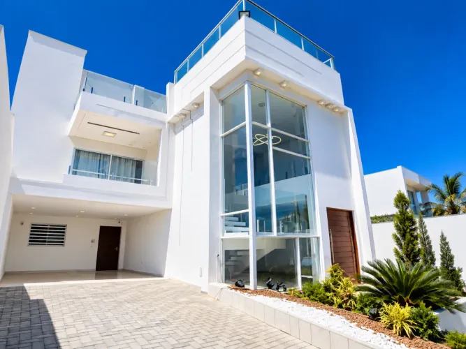 Casa Triplex de Luxo 300m² no Portal do Poço | Cabedelo PB