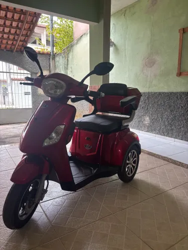 Triciclo Elétrico Sousa Motos 1000W - Vermelho 