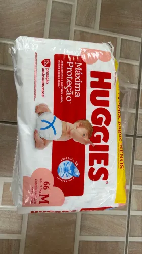 Fralda Huggies Máxima Proteção M - 66 unidades. Pacote lacrado. R$ 55.