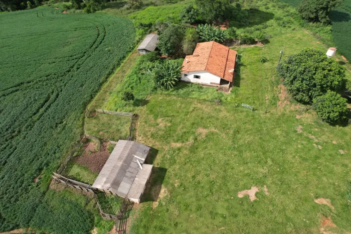 OPORTUNIDADE MULTI POTENCIAL EM PATROCÍNIO: Fazenda com 70hec + 4km de Margem de Água!