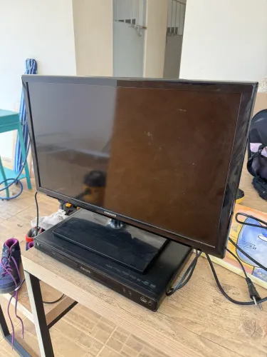 Tv / Monitor