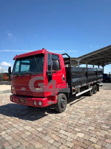 FORD CARGO 816 6X2 2013/2013