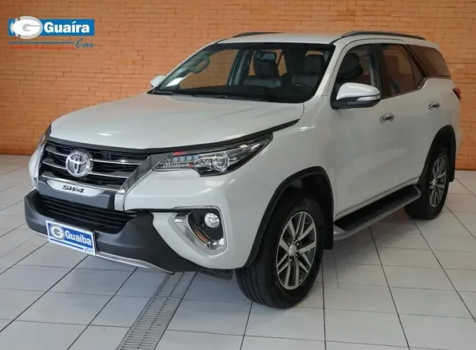 Toyota Hilux SW4 SRX 4X4 2.8 TDI 16V Dies. Aut. 2017