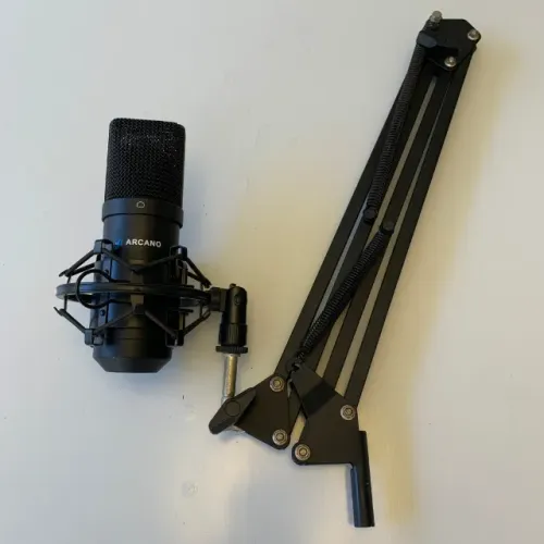 Microfone Condensador USB Arcano AM Black-1 + Suporte Articulado de Mesa