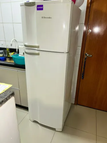 Geladeira Electrolux Frost Free DF38