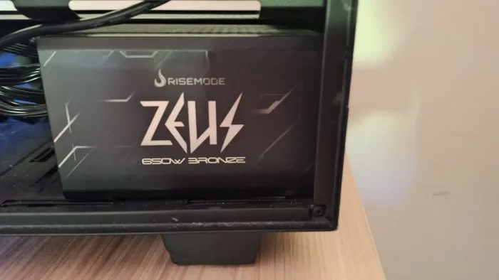 Fonte 650w modular rise mode zeus