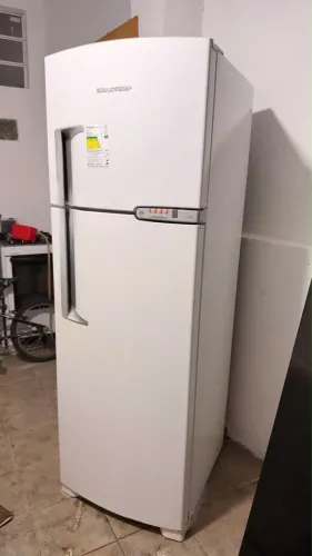 Geladeira Brastemp Em ótimo estado 750,00
